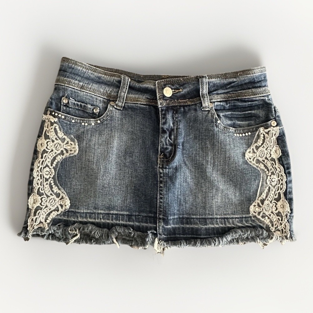 Women's Denim Micro Mini Skirt Size 7‎ Distressed Lace Y2K Grunge 90s Low Rise